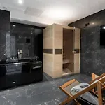 Magnifique Appartement Avec Sauna Et Jacuzzi